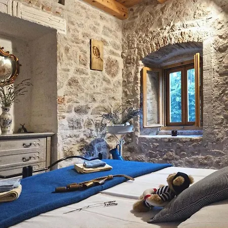 Prázdninový dům 450 Year-old House With A Garden Stari Grad (Hvar)
